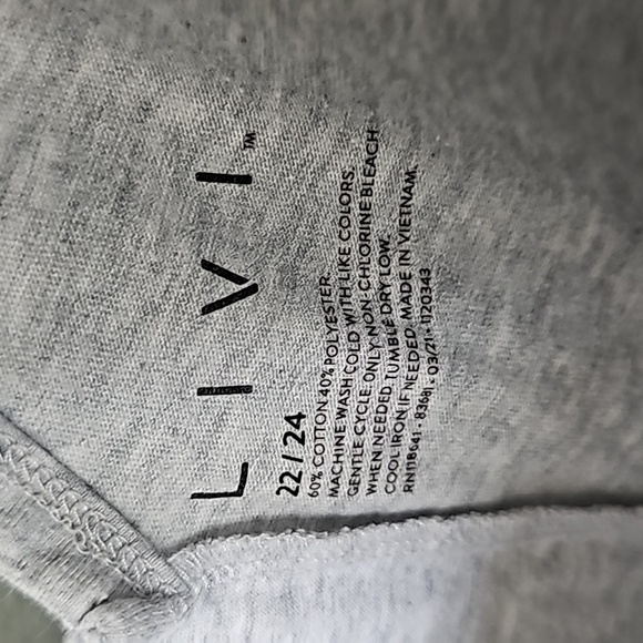 Livi stand strong workout gray tank 22/24 - Picture 4 of 7